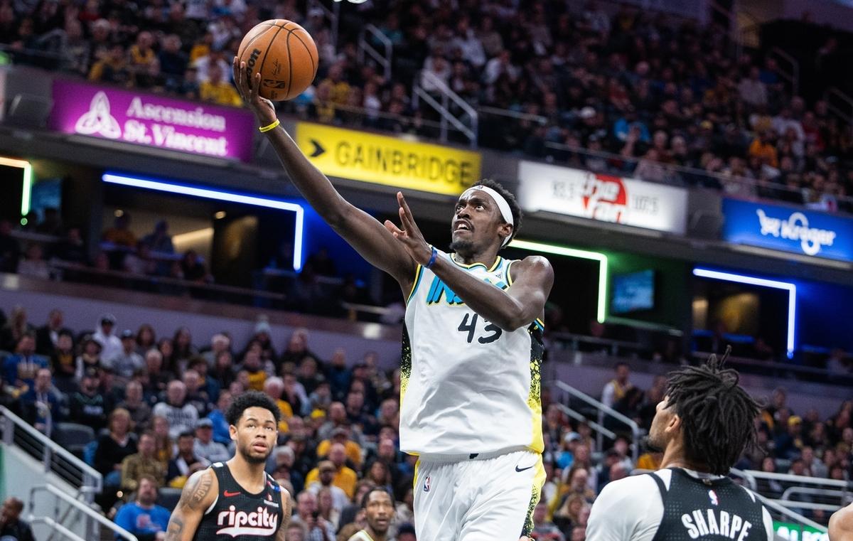 湖人官方公布新规，西亚卡姆引发争议，绝杀战胜球迷热议！的简单介绍