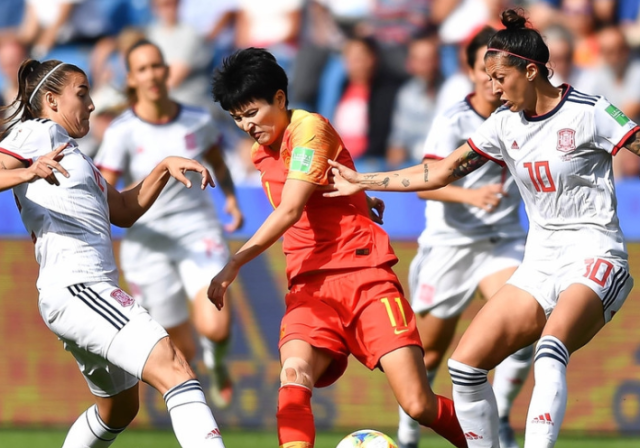  快船队科怀伦纳德迈出新一步 